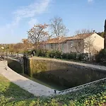 Maison Bourgeoise Avec Piscine Privee 度假居 *