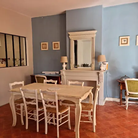 Maison Bourgeoise Avec Piscine Privee *