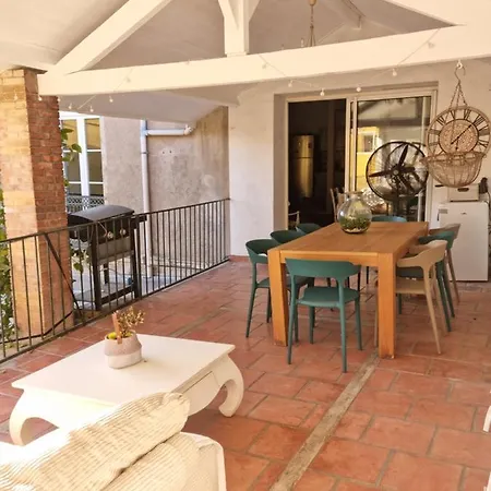 Maison Bourgeoise Avec Piscine Privee *