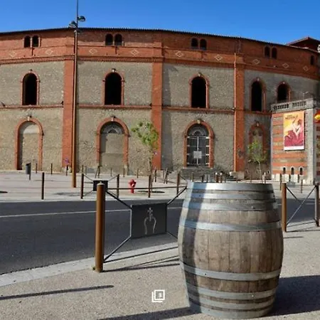 Prázdninový dům Maison Bourgeoise Avec Piscine Privee