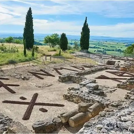 Prázdninový dům Maison Bourgeoise Avec Piscine Privee *