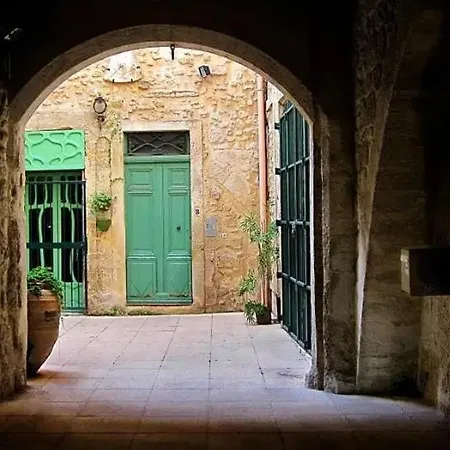 Maison Bourgeoise Avec Piscine Privee