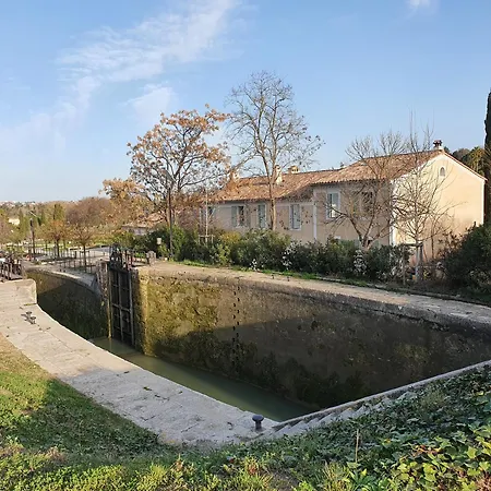 Maison Bourgeoise Avec Piscine Privee Casa de Férias *