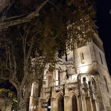 Prázdninový dům Maison Bourgeoise Avec Piscine Privee *